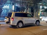 Mitsubishi Pajero-12