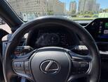 Lexus UX 300h-11