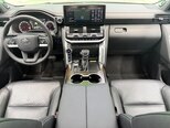 Toyota Land Cruiser-9
