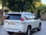Toyota Land Cruiser Prado-4