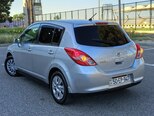 Nissan Tiida-15