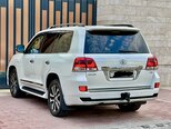 Toyota Land Cruiser-3