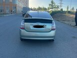 Toyota Prius-8