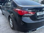 Hyundai Elantra-6