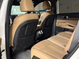 Kia Sorento-8