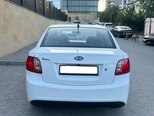 Kia Rio-7