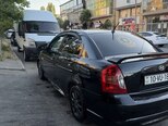 Hyundai Accent-6