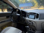 Hyundai Accent-16