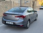 Hyundai Elantra-7