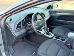 Hyundai Elantra-11