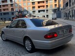Mercedes E 200-7
