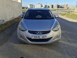 Hyundai Elantra-1