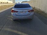 Hyundai Elantra-3