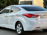 Hyundai Elantra-9
