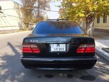 Mercedes E 320-2