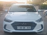 Hyundai Elantra-12