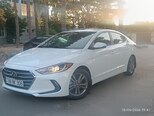 Hyundai Elantra-3