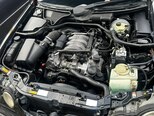Mercedes E 320-11