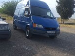 Ford Transit-12