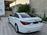 Hyundai Sonata-14