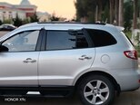 Hyundai Santa Fe-12