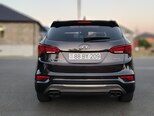 Hyundai Santa Fe-12