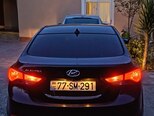 Hyundai Elantra-2