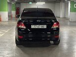 Hyundai Accent-4