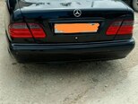 Mercedes E 240-2