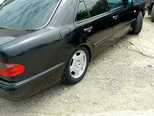 Mercedes E 240-7