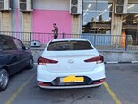 Hyundai Elantra-2