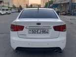 Kia Cerato-5