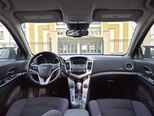 Chevrolet Cruze-13