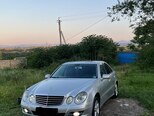 Mercedes E 220-2