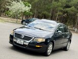 Volkswagen Passat-1