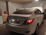 Hyundai Accent-4