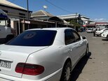 Mercedes E 240-6