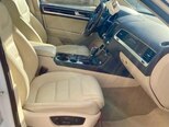 Volkswagen Touareg-7