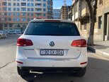 Volkswagen Touareg-2