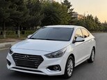 Hyundai Accent-2
