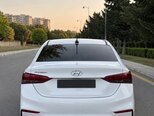 Hyundai Accent-5