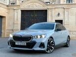 BMW i5-1