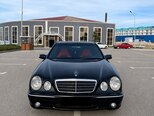 Mercedes E 250-11