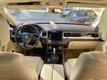 Volkswagen Touareg-8