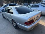 Mercedes E 240-5