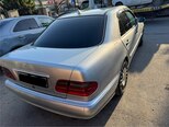 Mercedes E 240-6