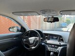 Hyundai Elantra-11