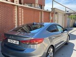 Hyundai Elantra-8