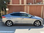 Hyundai Elantra-9