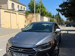 Hyundai Elantra-10